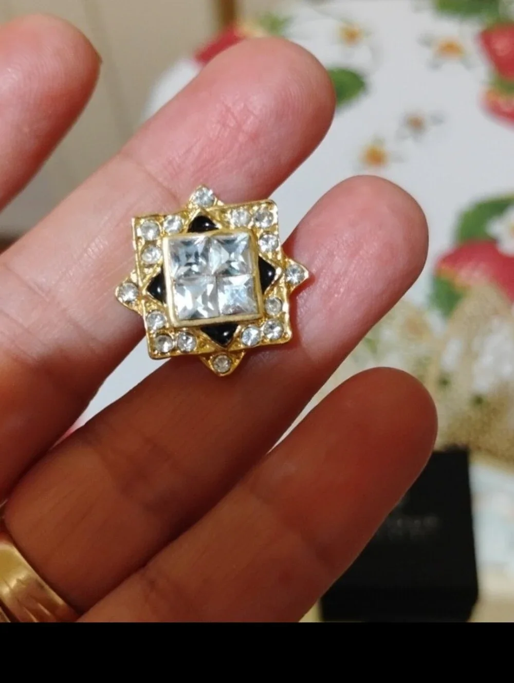 N/A elegant crystal